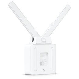 Ubiquiti Mobile Router - LTE router, Wi-Fi 2,4 GHz, krytí IP66, GPS, PoE In, PoE Out, 802.3af/at