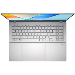 ASUS Vivobook/ Ultra 7 355/ 32GB/ 1TB SSD/ Intel Arc/ 16"WUXGA,OLED/ bez OS/ stříbrný