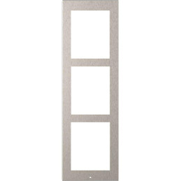 2N IP Verso - Rám pro instalaci na povrch, 3 moduly