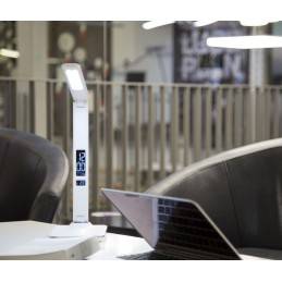 IMMAX LED stolní lampička Kingfisher/ 9W/ 450lm/ 12V/1A/ 3 různé barvy světla/ sklápěcí rameno/ USB/ bílá