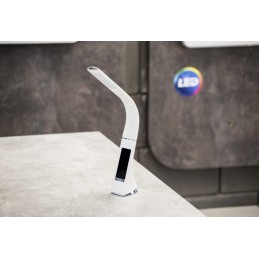 IMMAX LED stolní lampička Leather/ 6,5W/ 300lm/ 5V/1A/ 3 barvy světla/ flexibilní rameno/ možnost vypnutí LCD/ USB/ bílá