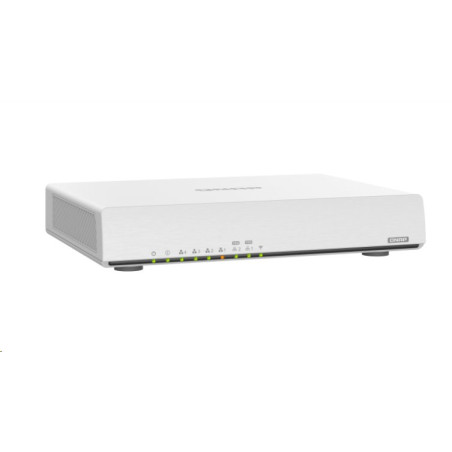 QNAP Wi-Fi 6 SD-WAN router QHora-301W (4x GbE / 2x 10GbE / 2x USB 3.2 / 8 interních antén)