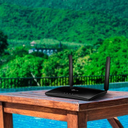 AC750 Wireless Dual Band 4G LTE Router Build-In 150Mbps 4G LTE Modem SPEED: 433 Mbps at 5 GHz + 300 Mbps at 2.4 GHz, 4G