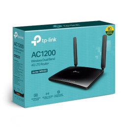 AC1900 Wireless Dual Band Gigabit Router SPEED: 600 Mbps at 2.4 GHz + 1300 Mbps at 5 GHz SPEC: 6× Fixed External Anten