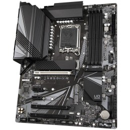 OPRAVENÉ - GIGABYTE Z690 UD AX / LGA1700 / Intel Z690 / 4x DDR5 / 3x M.2 / HDMI / DP / USB-C / WiFi / ATX