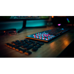 Logitech G915 X LIGHTSPEED Low-Profile Wireless Gaming Keyboard - CLICKY - BLACK - US - 2.4GHZ/BT - USB-C - EMEA