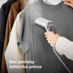 AENO Napařovač oděvů GS4