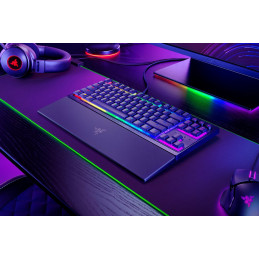 RAZER herní klávesnice Ornata V3 Tenkeyless, US Layout, 8 Razer Chroma™ RGB Lighting Zones, Dedicated Media Keys,