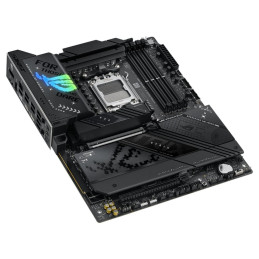 MB ASUS ROG Strix X870-F Gaming WIFI /AM5/4xDDR5/M.2/W7+BT5.4/HDMI/DP/USB4/ATX