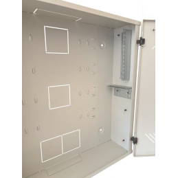 Conexpro nástěnný rozvaděč 4+2U, LC-18, vnitřní