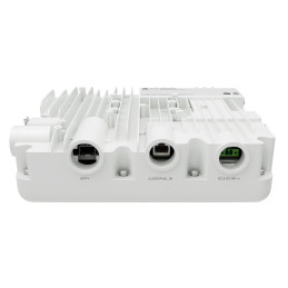 Huawei eKit AP772 Dual Band AP Wi-Fi 7 BE6450, 2x2 + 4x4 MIMO, 1x2.5GE + 1x10G SFP+, všesměrové antény, USB, BLE, 802.3b