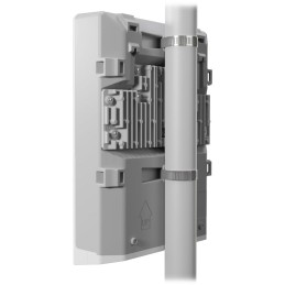 MikroTik netFiber 9, 4x SFP+, 5x SFP, 1x GbE PoE in, L5