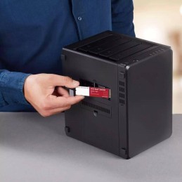 WD SSD RED SN700 2TB / WDS200T1R0C / NVMe M.2 PCIe Gen3 / Interní / M.2 2280