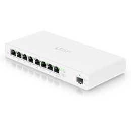 Ubiquiti UISP Router - 8x GbE, 1x SFP, fanless, 8x PoE Out 27V (PoE budget 110W)
