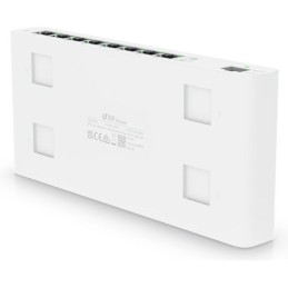 Ubiquiti UISP Router - 8x GbE, 1x SFP, fanless, 8x PoE Out 27V (PoE budget 110W)