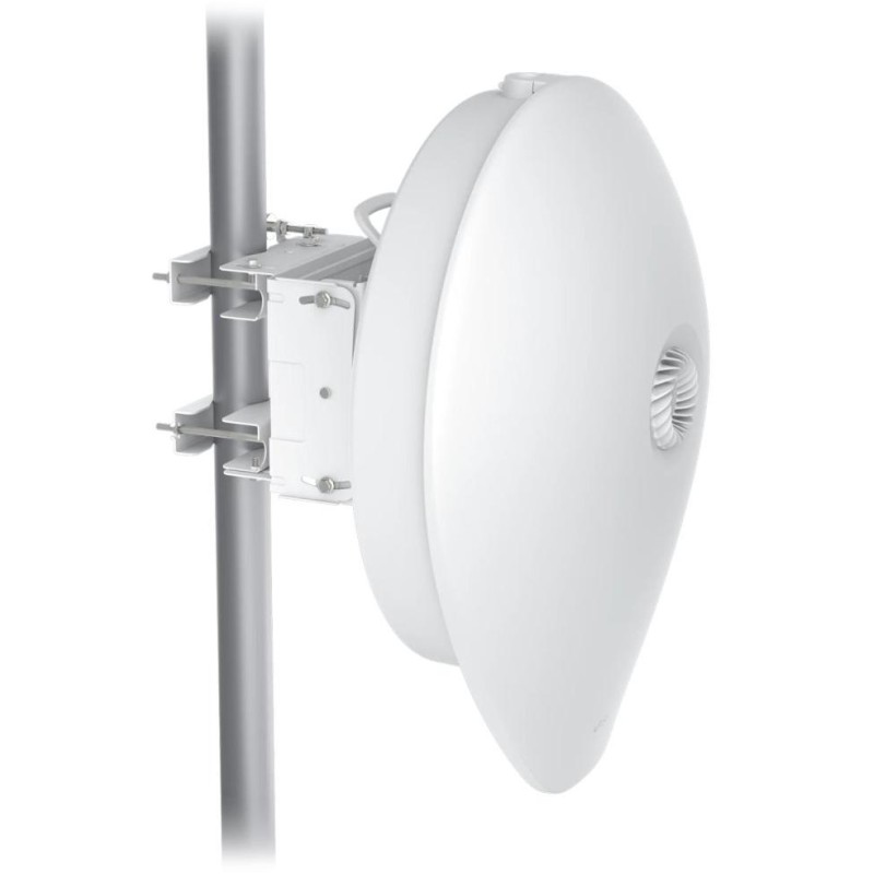 Ubiquiti AirFiber 60 XR - 60 GHz rádio (57-71GHz), PtP, 45 dBi, SFP+ port, 5 GHz záloha, 5.4 Gbps propustnost