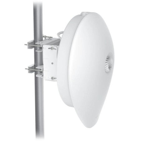 Ubiquiti AirFiber 60 XR - 60 GHz rádio (57-71GHz), PtP, 45 dBi, SFP+ port, 5 GHz záloha, 5.4 Gbps propustnost