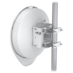 Ubiquiti AirFiber 60 XR - 60 GHz rádio (57-71GHz), PtP, 45 dBi, SFP+ port, 5 GHz záloha, 5.4 Gbps propustnost