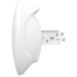 Ubiquiti Wave Professional - 60GHz PtP/PtMP klient, 46 dBi, 5GHz záloha, 2x 2,5GbE, 1x SFP+, propustnost 5.4 Gbps