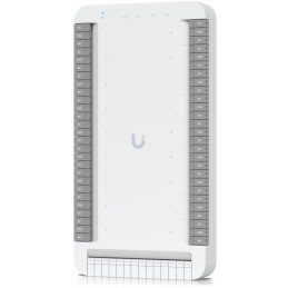 Ubiquiti Elevator Starter Kit - Výtahová sada, 1x rozbočovač, 1x čtečka G2, 2x PoE extender, 10x přístupová karta