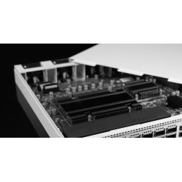 MikroTik Cloud Switch CRS520-4XS-16XQ-RM, 4x 2GHz CPU, 4GB RAM, 2x 10 GbE, 16x QSFP28, 4x SFP28, 2x PSU, L5