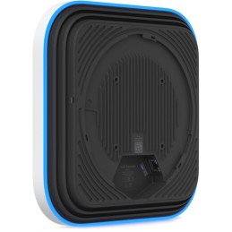 Ubiquiti UniFi E7 - Wi-Fi 7 AP, 2.4/5/6GHz, až 20,8 Gbps, 1x 10GbE, 1x GbE, PoE++ (bez PoE injektoru)