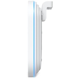 Ubiquiti UniFi E7 Campus - Wi-Fi 7 AP, 2.4/5GHz, až 9.3 Gbps, 1x 10GbE, 1x GbE, venkovní, PoE++ (bez PoE injektoru)