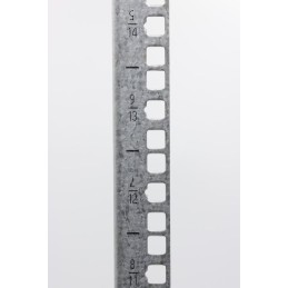 XtendLan Vertikální montážní lišta Telco 18U, pro servery šíře 480mm, stříbrná