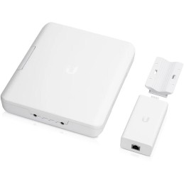 Ubiquiti USW Flex Utility - venkovní box pro UniFi Switch Flex, PoE adaptér v balení