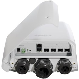 MikroTik FiberBox Plus CRS305, 4x SFP+, 1x GbE, PoE+ in 802.3af/at, IP66, L5