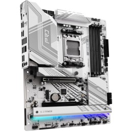 ASRock X870 Pro RS / AMD X870 / AM5 / 4x DDR5 DIMM / 3x M.2 / HDMI / USB-C / ATX