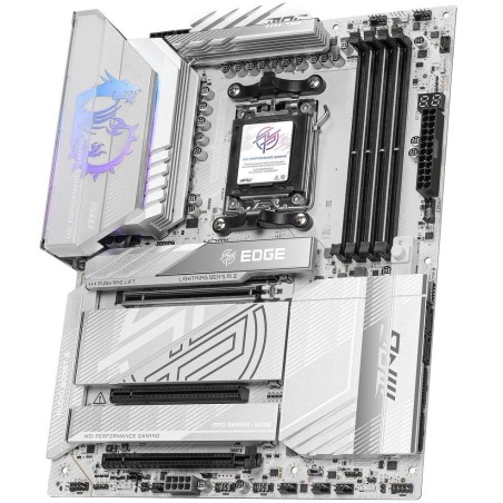 MSI MPG X870E EDGE TI WIFI / AMD X870E / AM5 / 4x DDR5 / M.2 / USB4 / WiFi / ATX