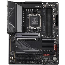 GIGABYTE B650 AORUS ELITE AX / AMD B650 / AM5 / 4x DDR5 / 3x M.2 / USB-C / HDMI / DP / WiFi / ATX