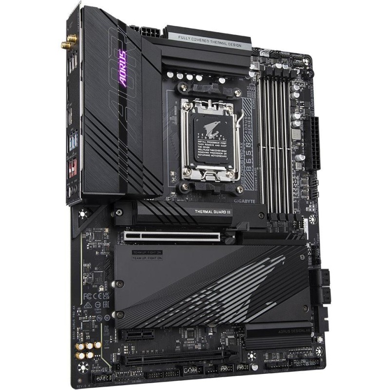 GIGABYTE B650 AORUS PRO AX / AMD B650 / AM5 / 4x DDR5 / 3x M.2 / USB-C / HDMI / WiFi / ATX