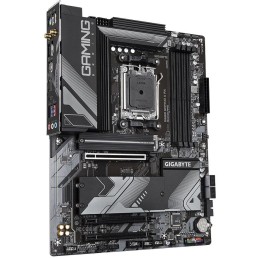 GIGABYTE B650 GAMING X AX / AMD B650 / AM5 / 4x DDR5 / 3x M.2 / USB-C / HDMI / DP / Wi-Fi / ATX