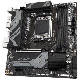 GIGABYTE B650M DS3H / AMD B650 / AM5 / 4x DDR5 / 2x M.2 / USB-C / HDMI / 2x DP / mATX