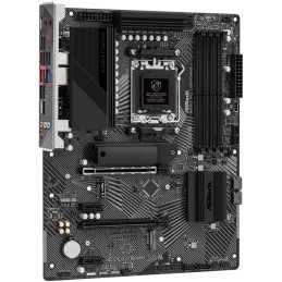 ASRock B650 PG Lightning / AMD B650 / AM5 / 4x DDR5 DIMM / 3x M.2 / HDMI / USB-C  / ATX