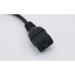 XtendLan propojovací kabel 230V C19 na C14, černý