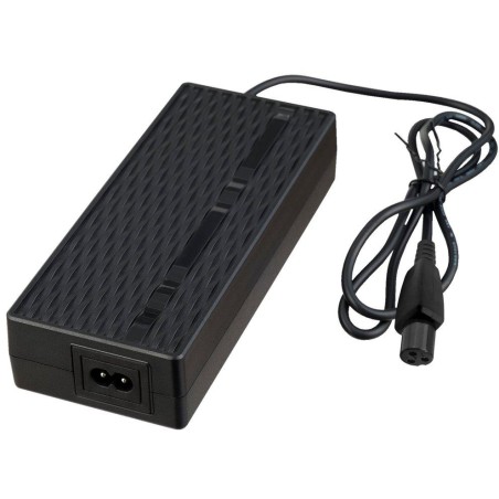 TRX Napájecí zdroj Akyga AK-EV-11 42V / 2A 84W GX12 3-pin 9mm