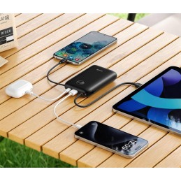 Swissten Power bank VOLTBOX 35W 30000 mAh s integrovanými kabely - USB-C, A, Lightning / černá