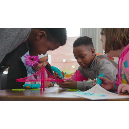 3Doodler 3D Pen Start+ and 72 refills + 12 stencils