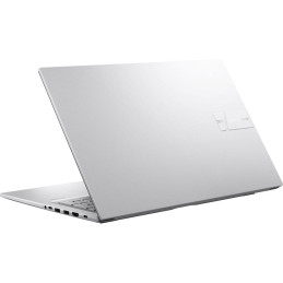 ASUS Vivobook/ CORE 5 120U/ 16GB/ 1TB SSD/ Intel® Graphics/ 17,3"FHD / W11H/ stříbrný