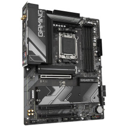 GIGABYTE B650 GAMING X AX V2 / AMD B650 / AM5 / 4x DDR5 / 3x M.2 / USB-C / HDMI / DP / WiFi / ATX