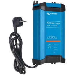 Victron BlueSmart IP22 chytrá nabíječka baterií 24V/16A (1)